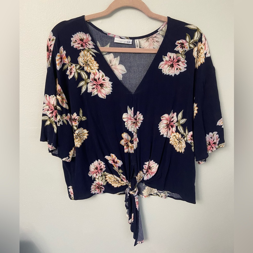 LUQ Navy Floral Tie Front Blouse Size M